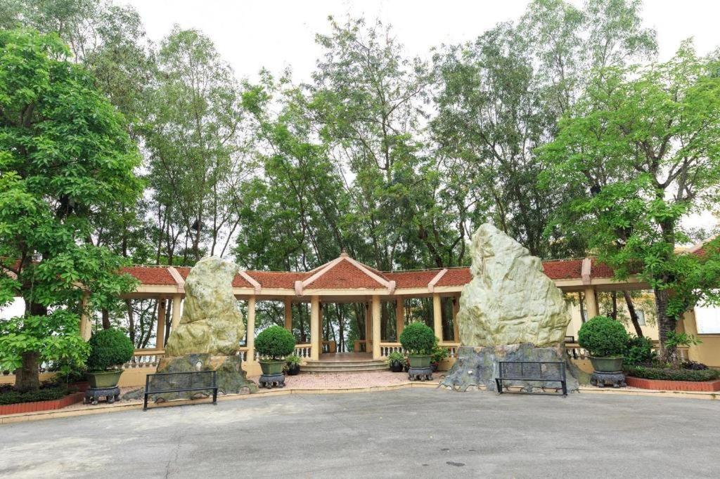 フェニックス リゾート バクニン Bắc Ninh エクステリア 写真